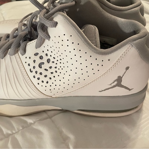 Jordan’s - Picture 11 of 11